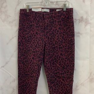 NWT- Social Standard Sanctuary Ladies Mid-Rise Skinny Jeans